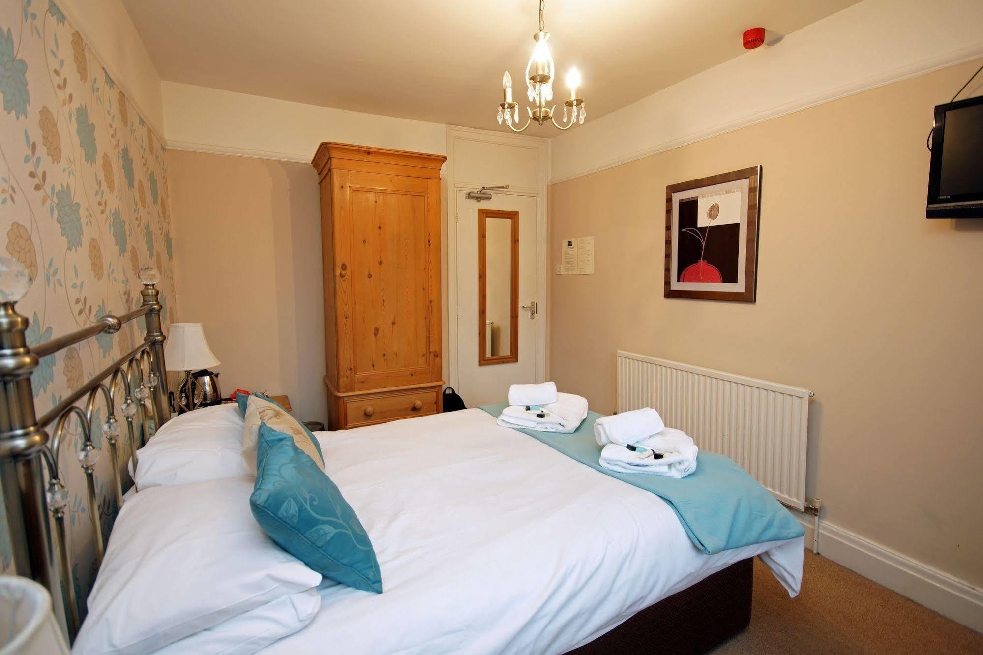 Devonshire Arms Inn Cracoe Екстер'єр фото